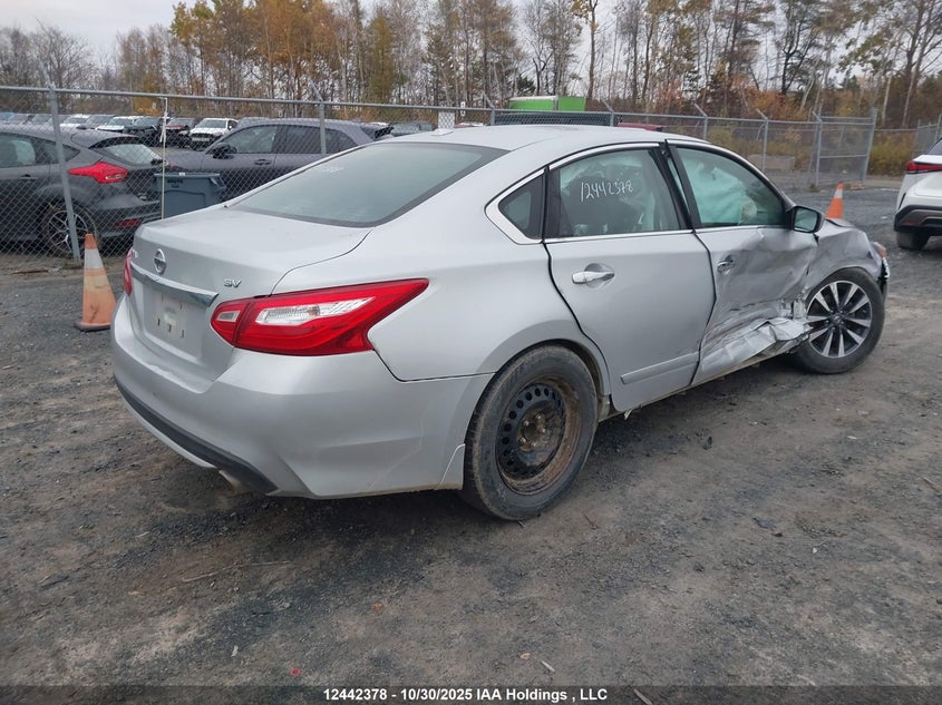 1N4AL3AP9GN348276 2016 NISSAN ALTIMA photo no. 4