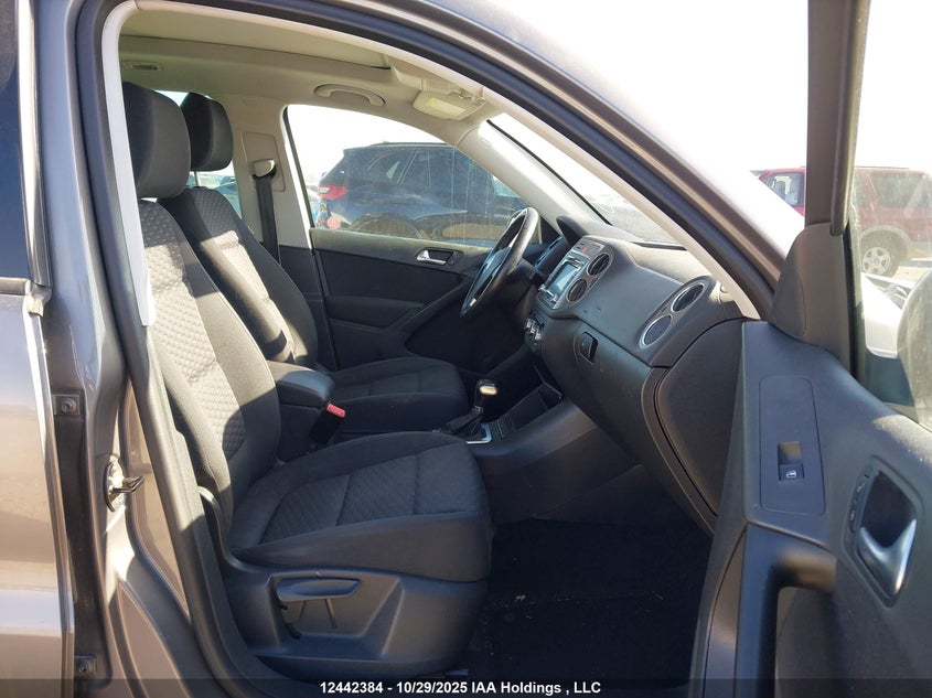 WVGBV7AX0AW514939 2010 VOLKSWAGEN TIGUAN photo no. 5