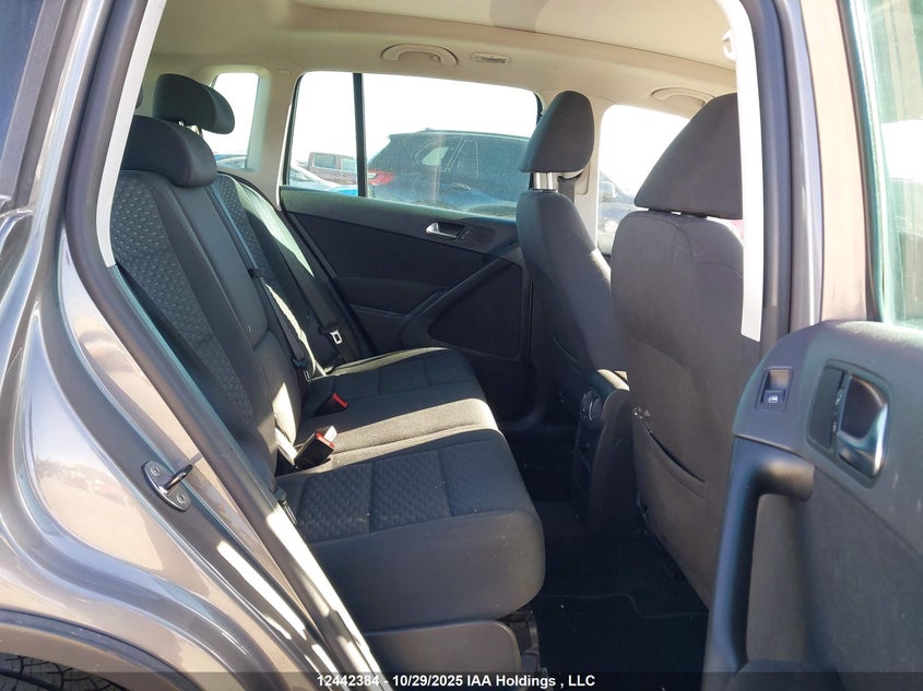 WVGBV7AX0AW514939 2010 VOLKSWAGEN TIGUAN photo no. 8