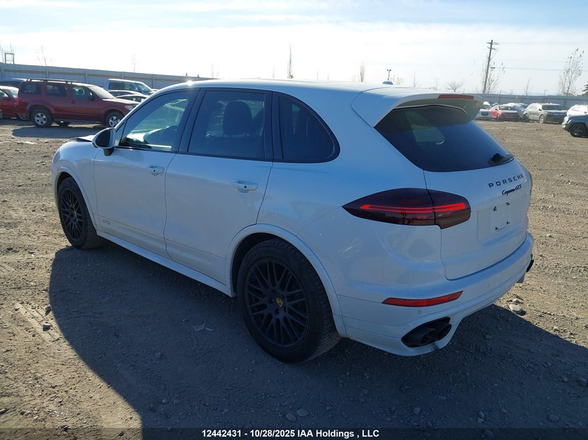 WP1AD2A2XGLA75798 2016 PORSCHE CAYENNE photo no. 3