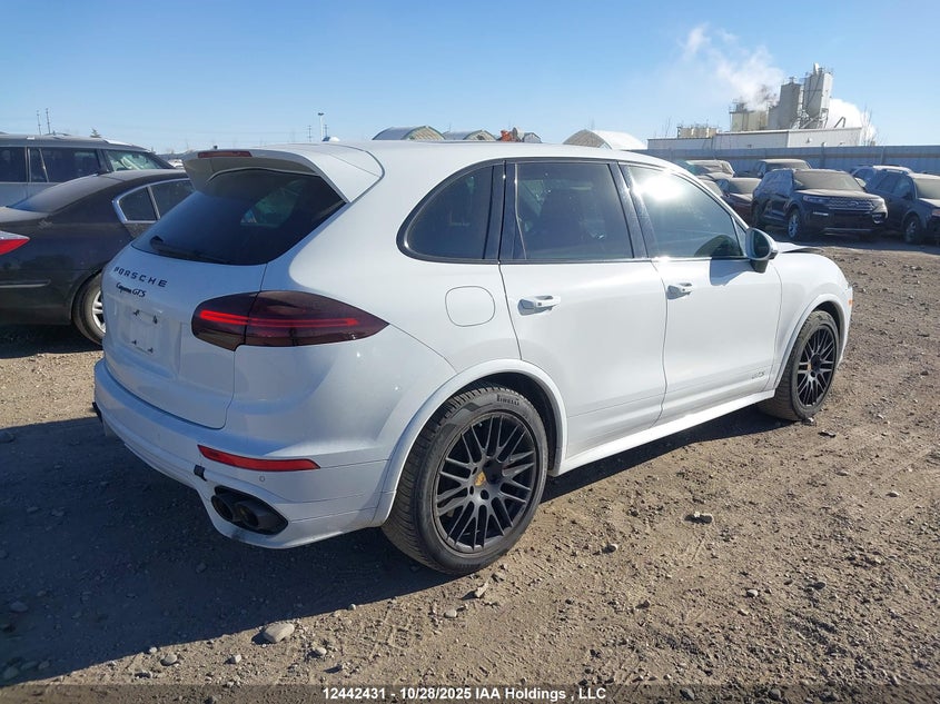 WP1AD2A2XGLA75798 2016 PORSCHE CAYENNE photo no. 4