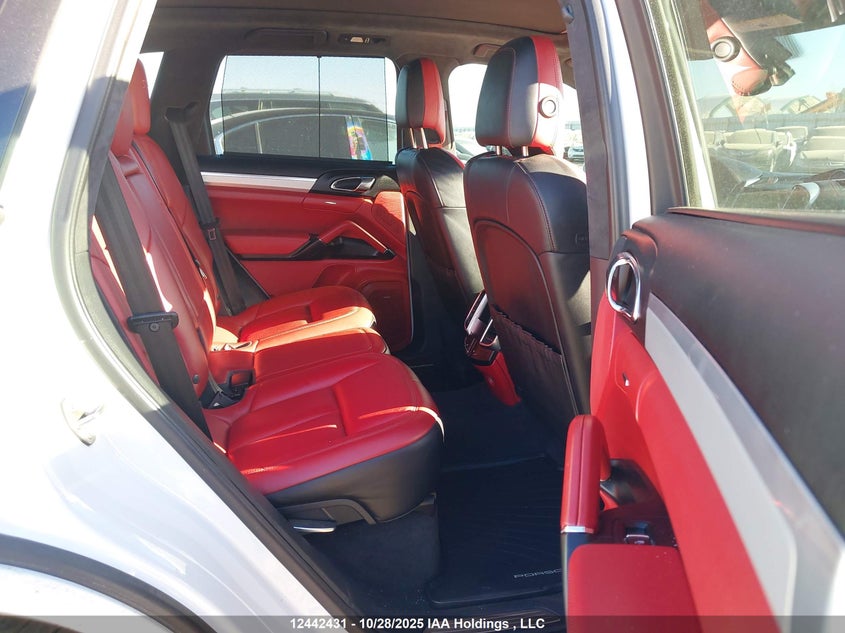 2016 Porsche Cayenne Gts VIN: WP1AD2A2XGLA75798 Lot: 12442431