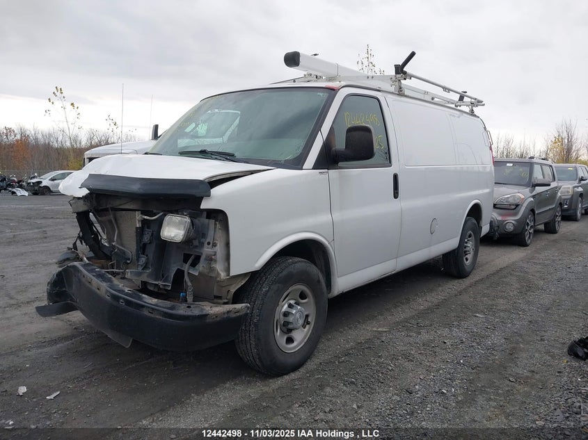 1GCWGAFF4G1239725 2016 CHEVROLET EXPRESS photo no. 2