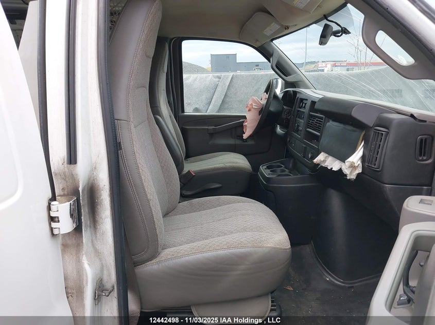 1GCWGAFF4G1239725 2016 CHEVROLET EXPRESS photo no. 5