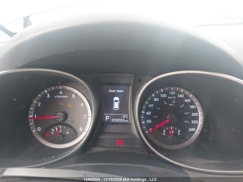 2015 Hyundai Santa Fe Sport 2.4 Base VIN: 5XYZT3LB9FG296409 Lot: 12442504