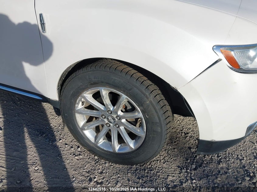 2LMDJ8JK2DBL48187 2013 LINCOLN MKX photo no. 17