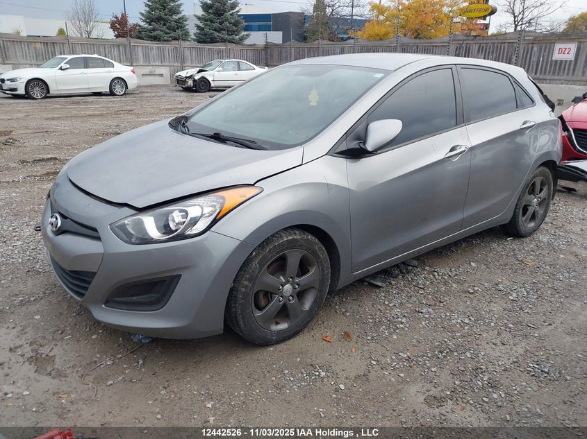 KMHD25LHXFU245962 2015 HYUNDAI ELANTRA photo no. 2