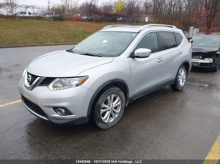 5N1AT2MV0FC833376 2015 NISSAN ROGUE photo no. 2