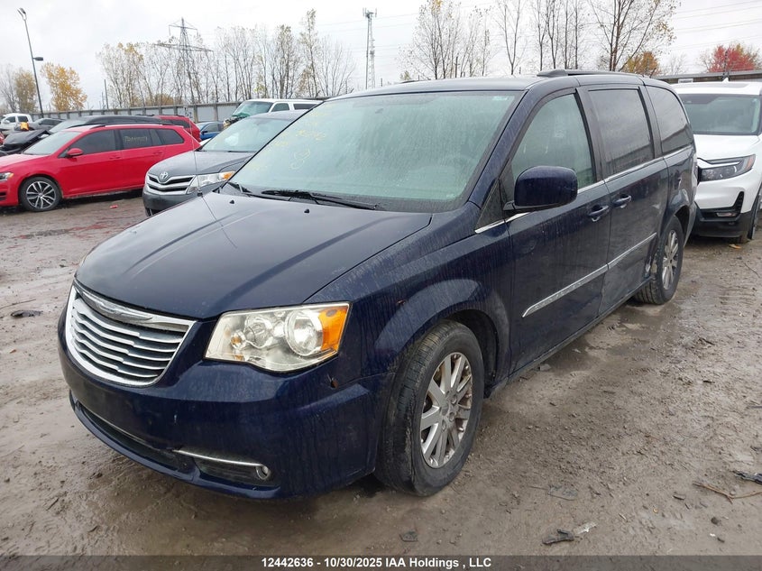 2C4RC1BGXFR753242 2015 CHRYSLER TOWN & COUNTRY photo no. 2