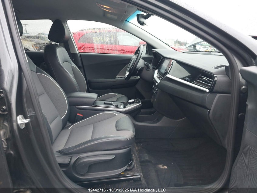 KNDCC3LG4N5131148 2022 KIA NIRO photo no. 5