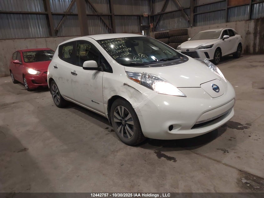 1N4BZ0CP1HC300458 2017 NISSAN LEAF photo no. 17
