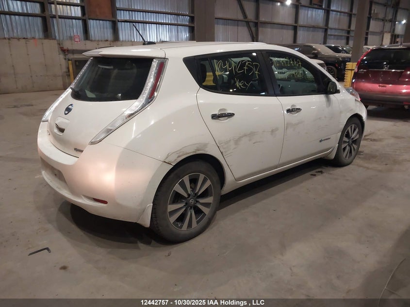 1N4BZ0CP1HC300458 2017 NISSAN LEAF photo no. 4