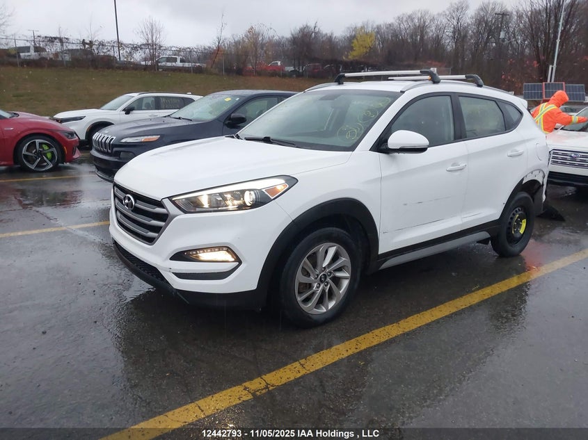 KM8J33A48JU737693 2018 HYUNDAI TUCSON photo no. 2