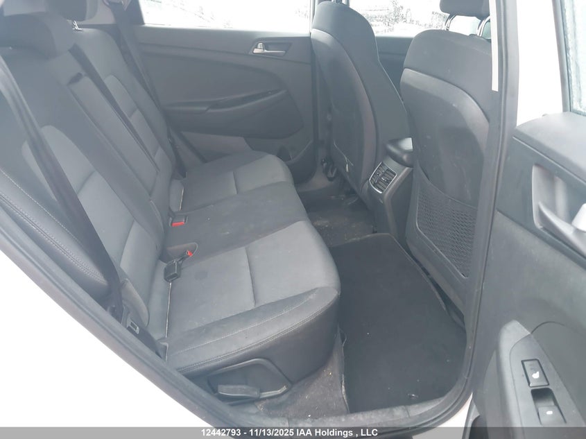 2018 Hyundai Tucson Premium 2.0L VIN: KM8J33A48JU737693 Lot: 12442793