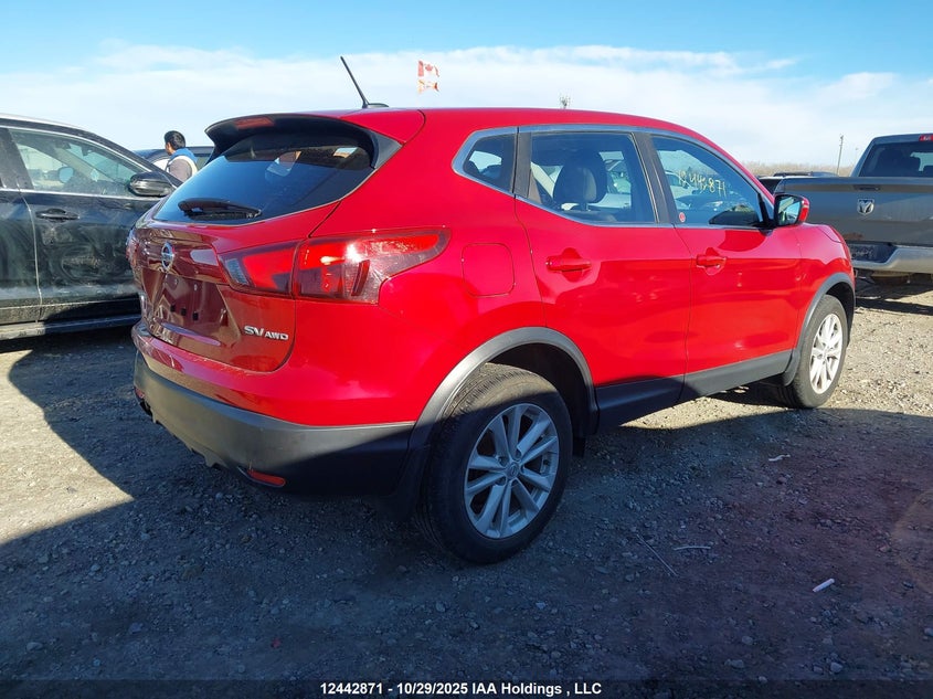 JN1BJ1CR3JW208901 2018 NISSAN QASHQAI photo no. 4