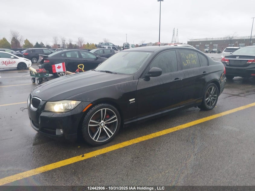 WBAPK7C59BA771981 2011 BMW 3ER photo no. 2