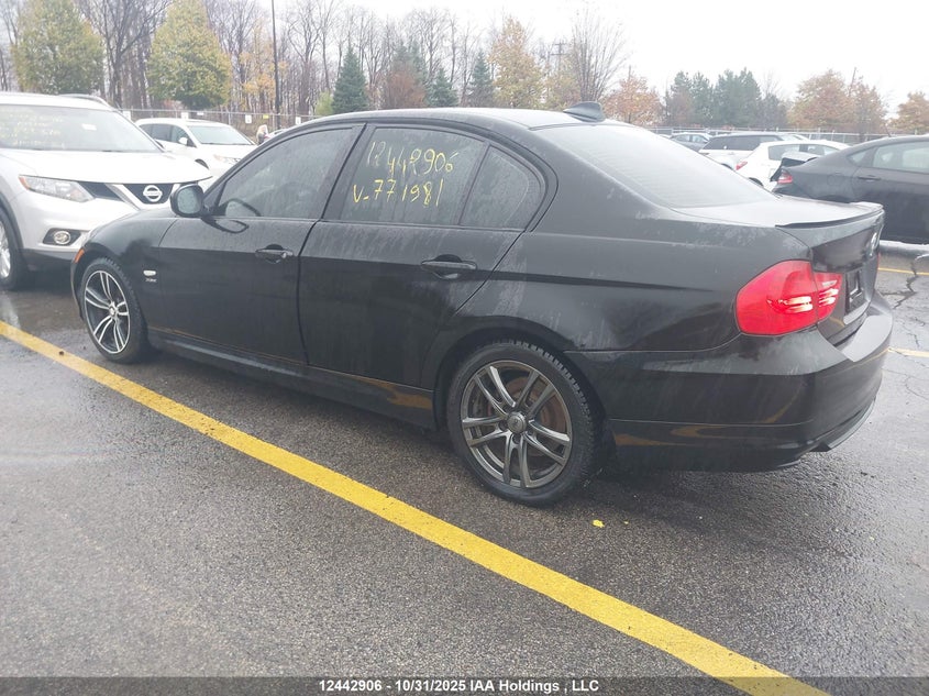 WBAPK7C59BA771981 2011 BMW 3ER photo no. 3