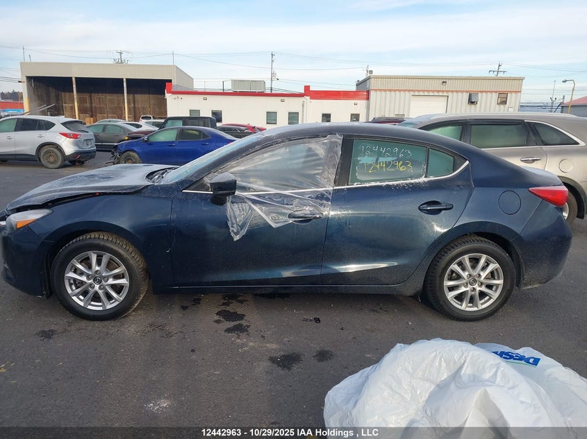 3MZBN1V75JM233759 2018 MAZDA 3 photo no. 15