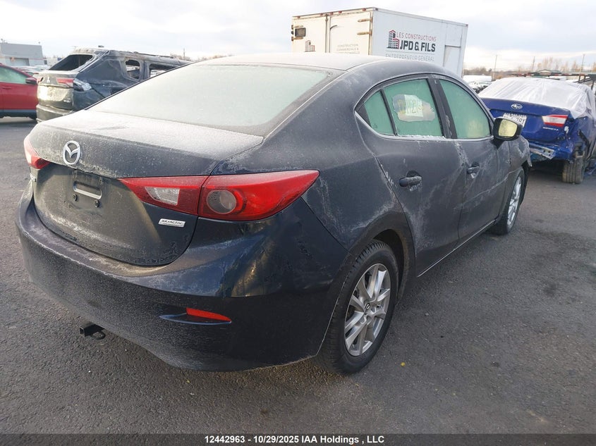3MZBN1V75JM233759 2018 MAZDA 3 photo no. 4