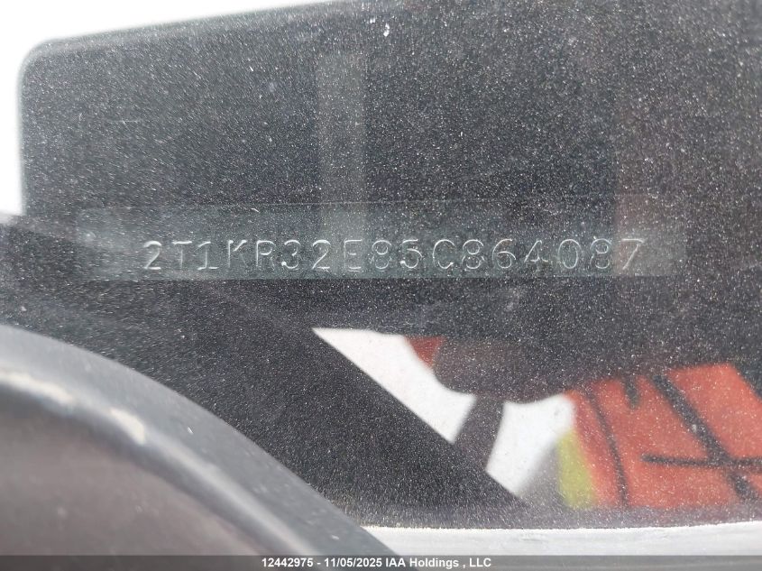 2005 Toyota Matrix Xr VIN: 2T1KR32E85C864087 Lot: 12442975