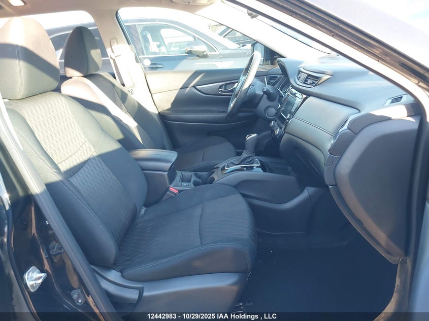 5N1AT2MV8JC751114 2018 NISSAN ROGUE photo no. 5