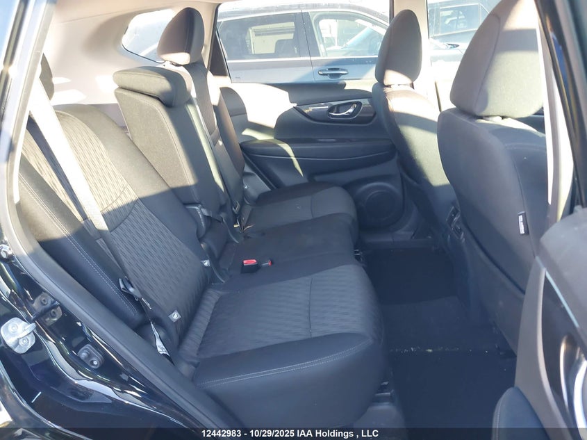 2018 Nissan Rogue Sv/Sl VIN: 5N1AT2MV8JC751114 Lot: 12442983