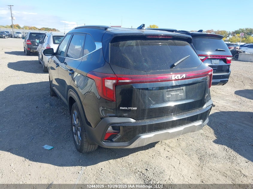 KNDEUCAA1R7657669 2024 KIA SELTOS photo no. 3