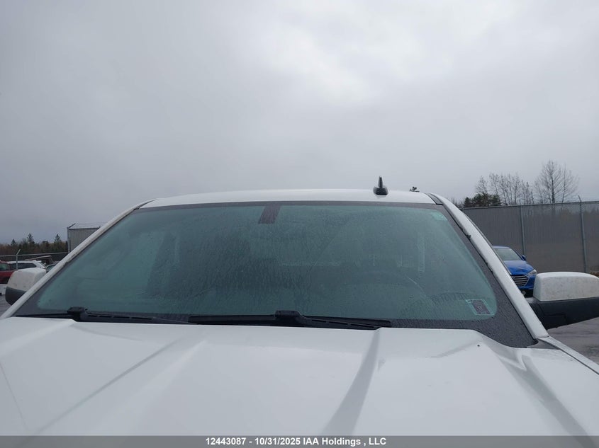 3GCUKREC5GG107702 2016 CHEVROLET SILVERADO photo no. 17
