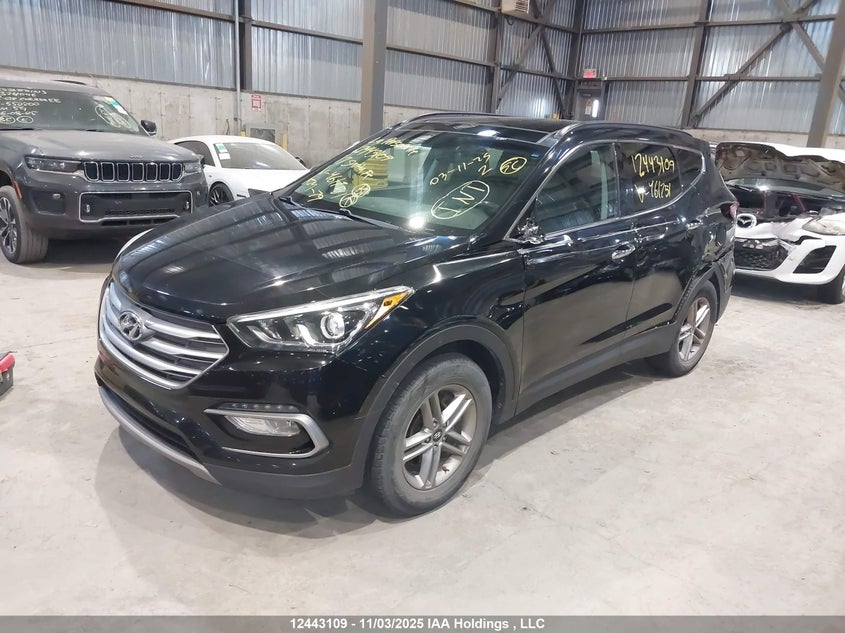 5XYZUDLB5HG461751 2017 HYUNDAI SANTA FE photo no. 2