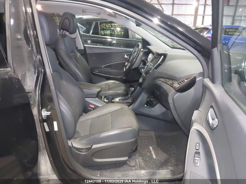 5XYZUDLB5HG461751 2017 HYUNDAI SANTA FE photo no. 5