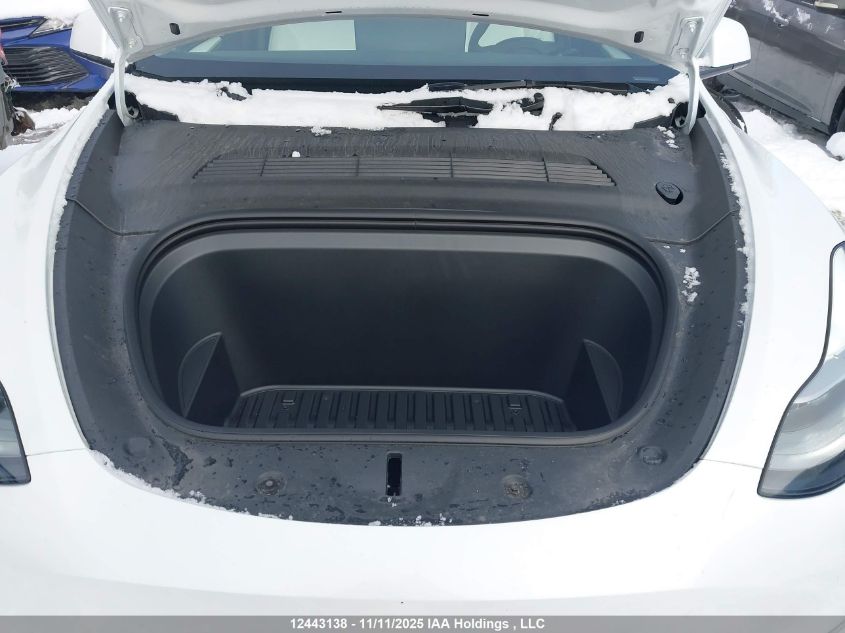 2024 Tesla Model Y Long Range VIN: 7SAYGDEEXRF991087 Lot: 12443138