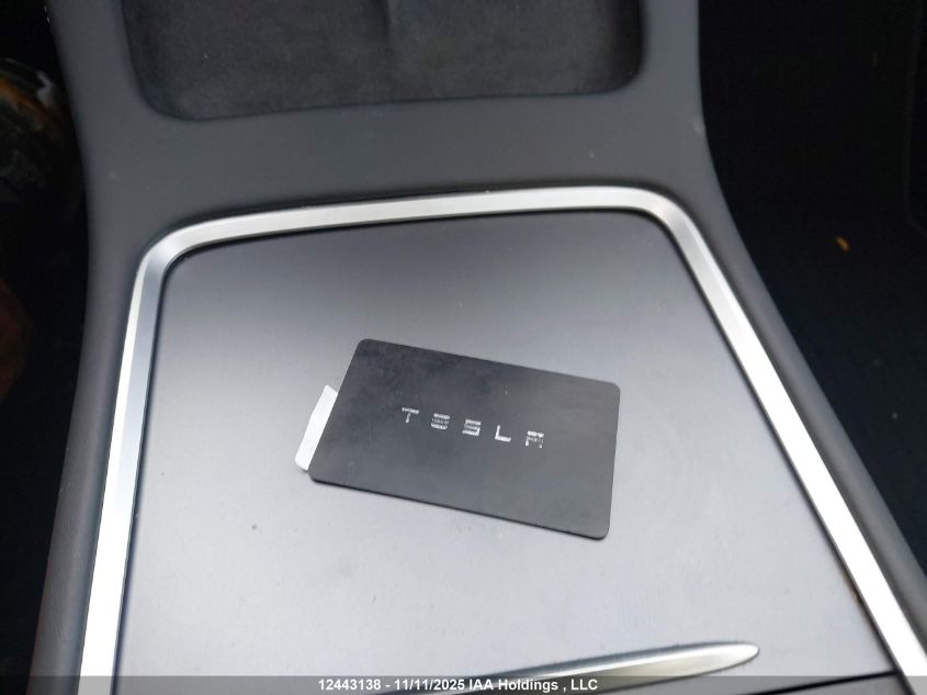 2024 Tesla Model Y Long Range VIN: 7SAYGDEEXRF991087 Lot: 12443138