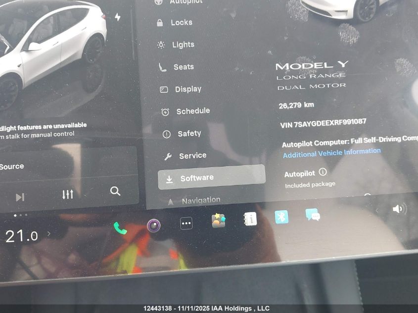 2024 Tesla Model Y Long Range VIN: 7SAYGDEEXRF991087 Lot: 12443138