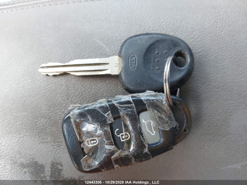 2008 Kia Rondo Lx/Ex VIN: KNAFG525987182082 Lot: 12443305