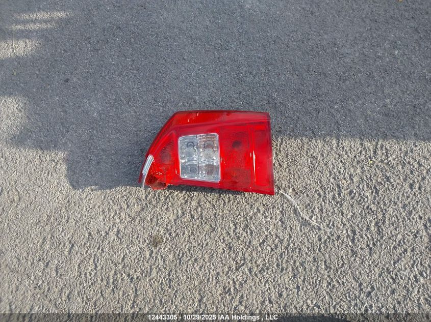 2008 Kia Rondo Lx/Ex VIN: KNAFG525987182082 Lot: 12443305