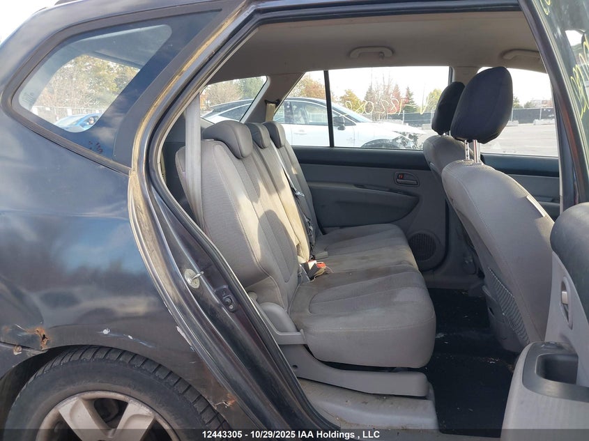 2008 Kia Rondo Lx/Ex VIN: KNAFG525987182082 Lot: 12443305