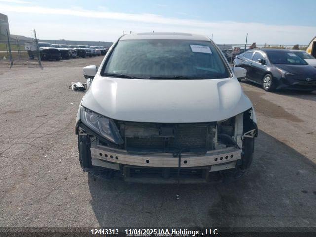5FNRL6H45JB506841 2018 HONDA ODYSSEY photo no. 14