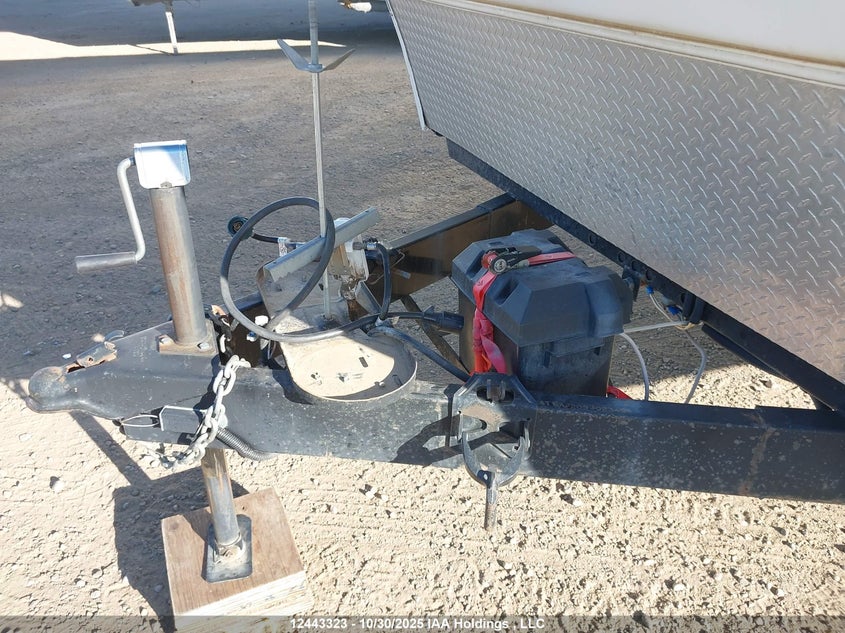 4X4TSAF209J023494 2009   photo no. 7