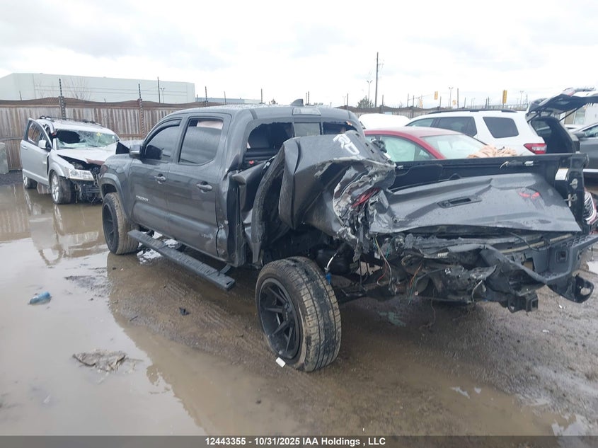 5TFDZ5BN2MX056404 2021 TOYOTA TACOMA photo no. 3