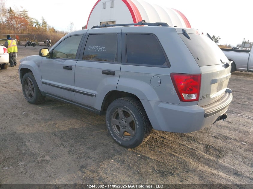 1J4HR58285C714776 2005 JEEP GRAND CHEROKEE photo no. 3
