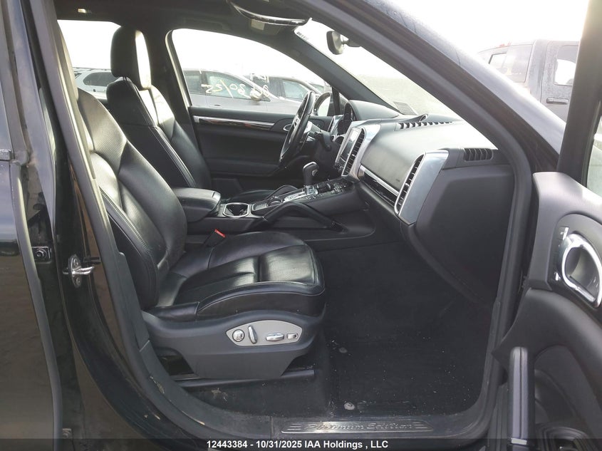 WP1AA2A22HKA83197 2017 PORSCHE CAYENNE photo no. 5