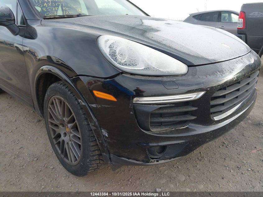 WP1AA2A22HKA83197 2017 PORSCHE CAYENNE photo no. 6