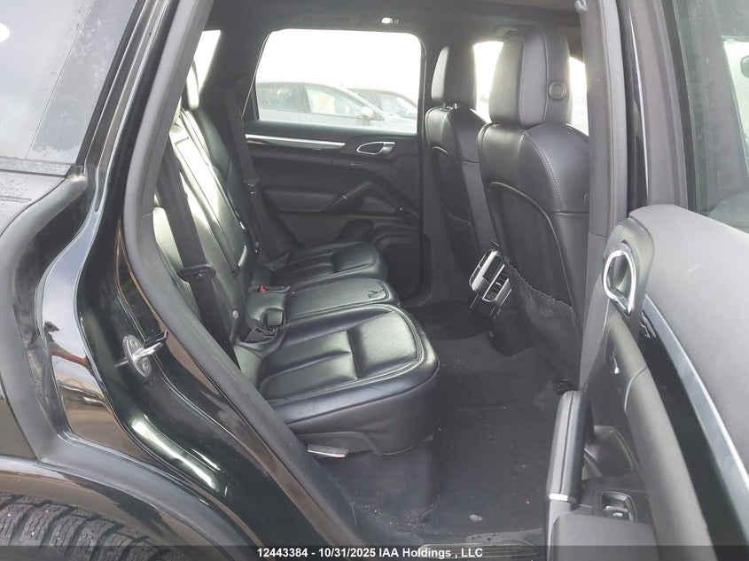WP1AA2A22HKA83197 2017 PORSCHE CAYENNE photo no. 8