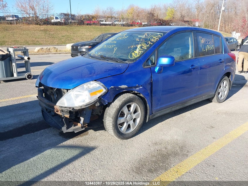3N1BC1CP5BL496565 2011 NISSAN VERSA photo no. 2