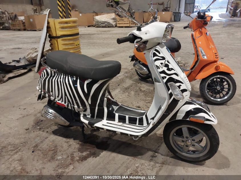 2010 Vespa Lx 50 VIN: ZAPT386B6A5501215 Lot: 12443391