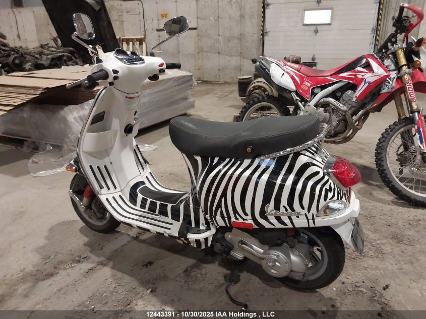 2010 Vespa Lx 50 VIN: ZAPT386B6A5501215 Lot: 12443391