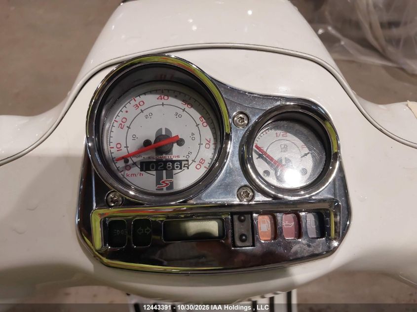 2010 Vespa Lx 50 VIN: ZAPT386B6A5501215 Lot: 12443391