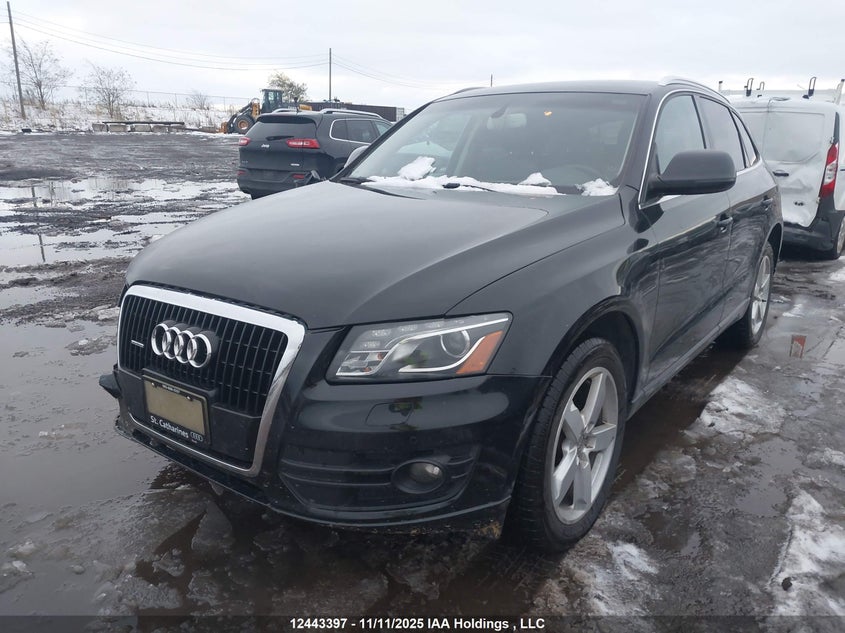 WA1LKCFP2CA131792 2012 AUDI Q5 photo no. 2