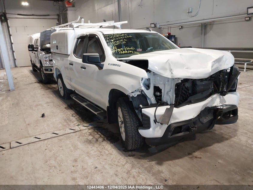 1GCRYBEF7MZ103295 2021 CHEVROLET SILVERADO photo no. 3