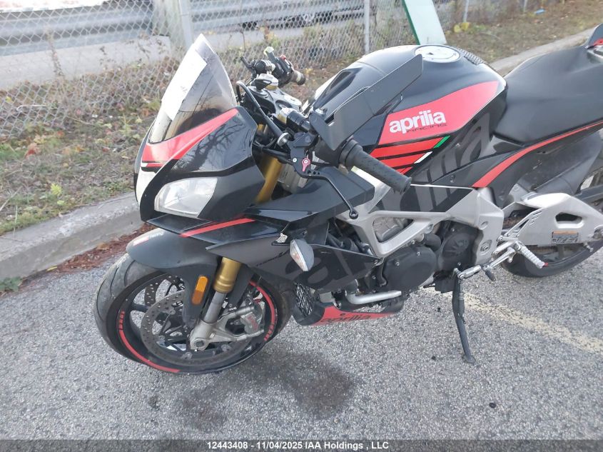 2017 Aprilia Tuono V4 1100 Rr VIN: ZD4KGU000HS000208 Lot: 12443408